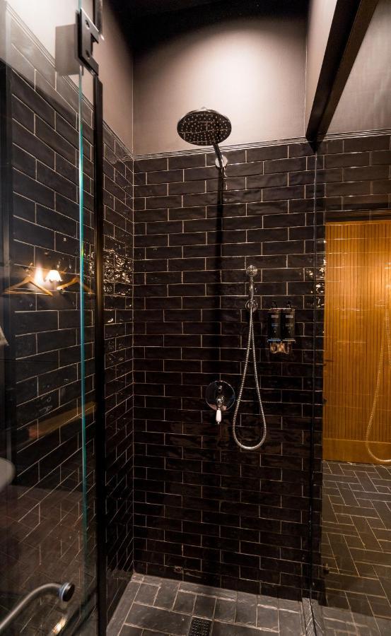 Communal Hotel Kutaiszi Kültér fotó