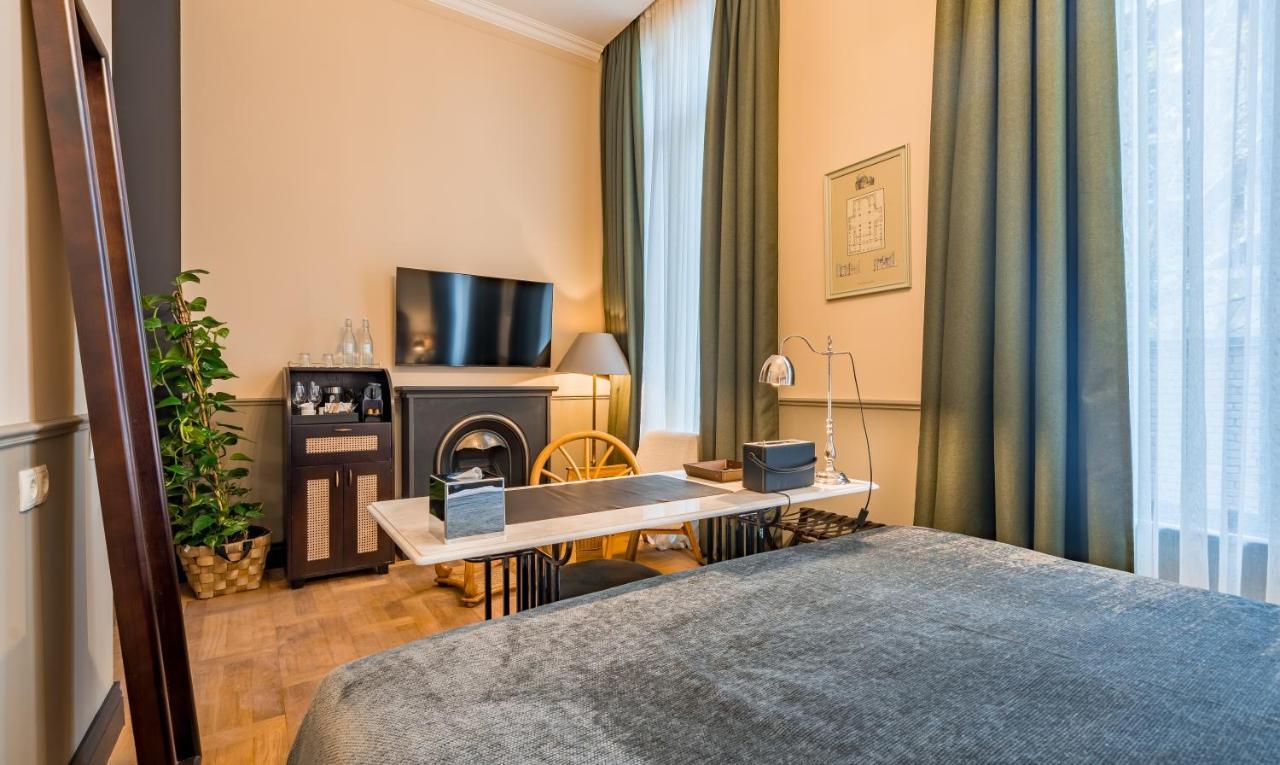 Communal Hotel Kutaiszi Kültér fotó