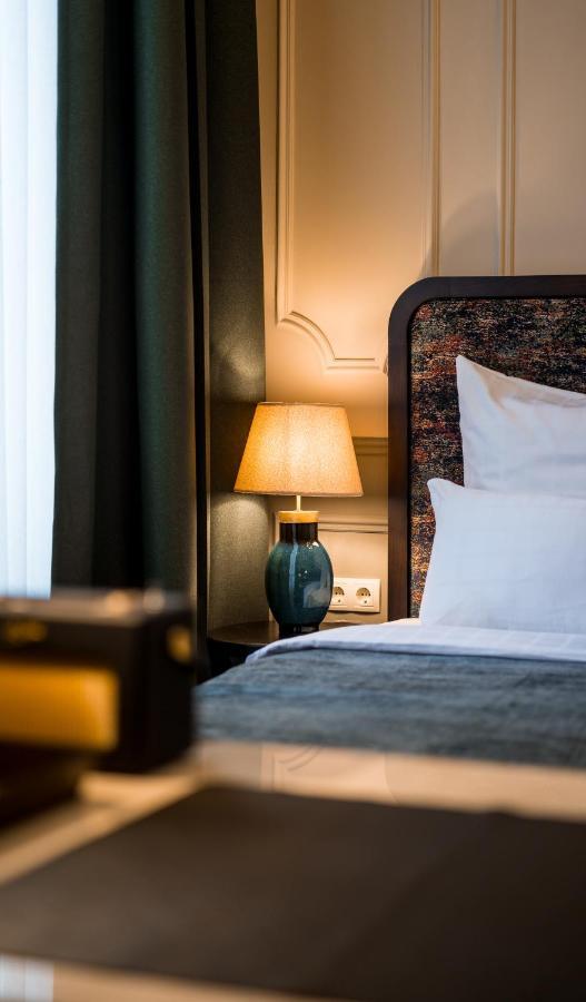 Communal Hotel Kutaiszi Kültér fotó