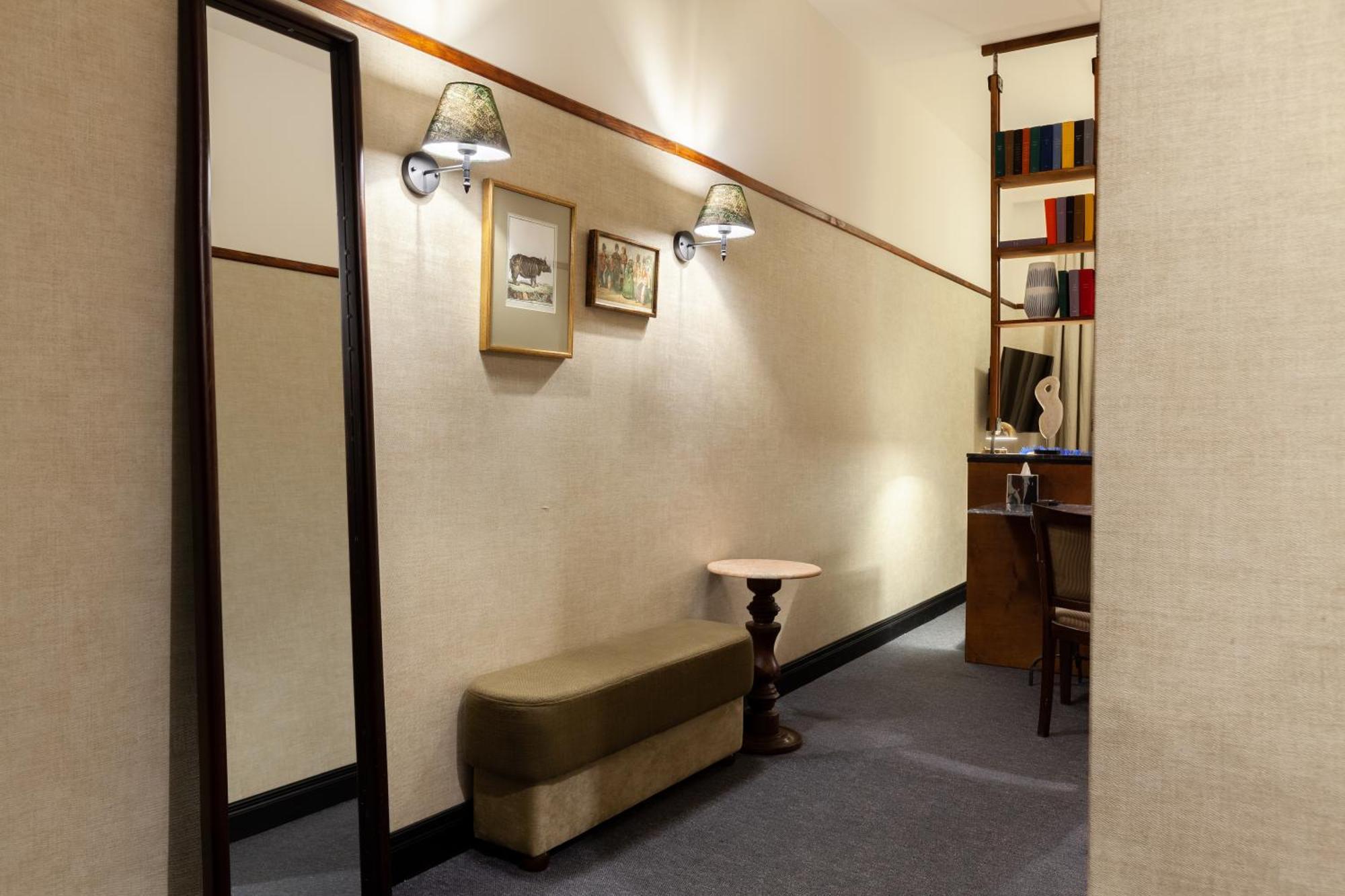 Communal Hotel Kutaiszi Kültér fotó